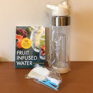 Fruit Infused Water Bottle with Guide and Cleaner